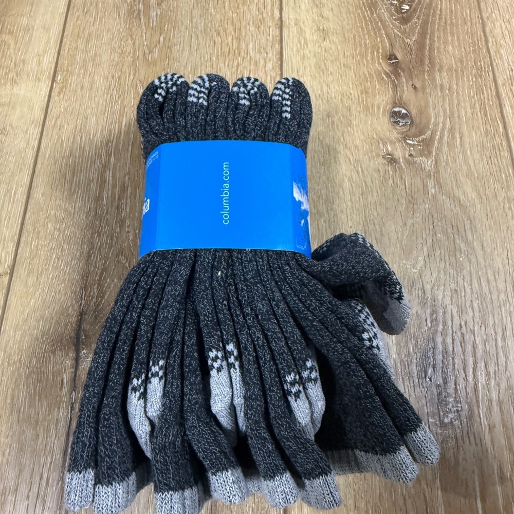 Columbia Men's Black Crew Socks 4 Pair - Picture 2 of 3